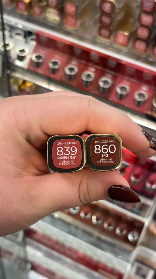 Okay but THESE?! 😮‍💨🔥 What do we think??

#affordablemakeup #90saesthetic #beauty