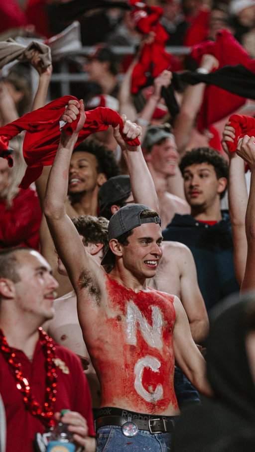 FOURTH QUARTER STARTS NOW WPN

#1pack1goal