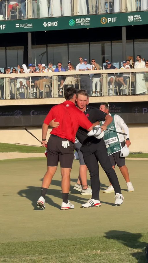 A day he’ll never forget 🙌

Josele Ballester secures his first professional victory today at the PIF Saudi International powered by Softbank Investment Advisers ⛳

#PIFSaudiIntl #InternationalSeries #TimeToRise