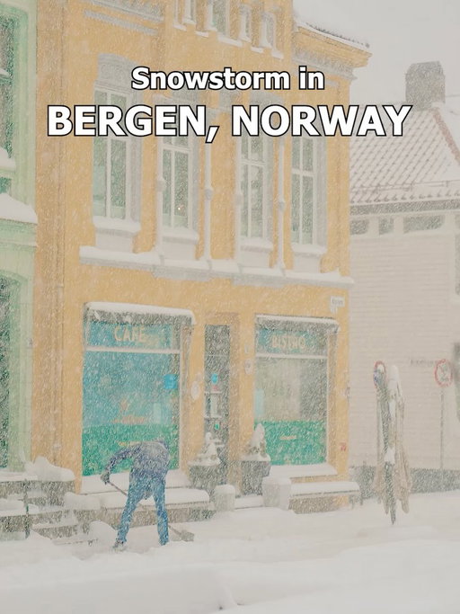 Snowy days in Bergen turns the city into a whole new destination ❄️

The mountains go silent and the streets feel like they’re holding their breath.
It’s the kind of winter day that makes you want to wander without a plan, discover hidden corners, and just take in the moment.

Bergen isn’t known for heavy winters or guaranteed snow — but when it arrives, it feels incredibly magical. These photos aren’t from today, but it has been snowing this week! ❄️

Have you been to Bergen before? 🇳🇴

📸 @espenbakketun