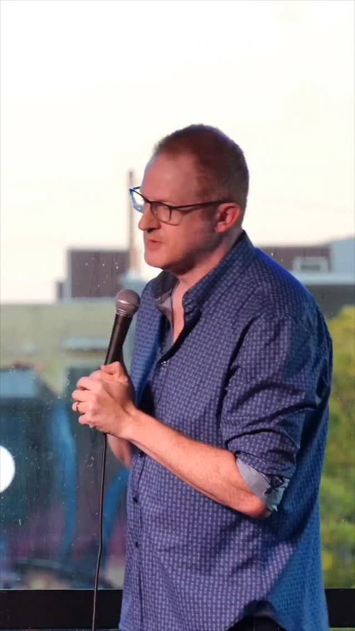 If you don’t sing to your dog, do you even have a dog? with @georgiawarder and @andrewjrivers #comedy #standup #dog