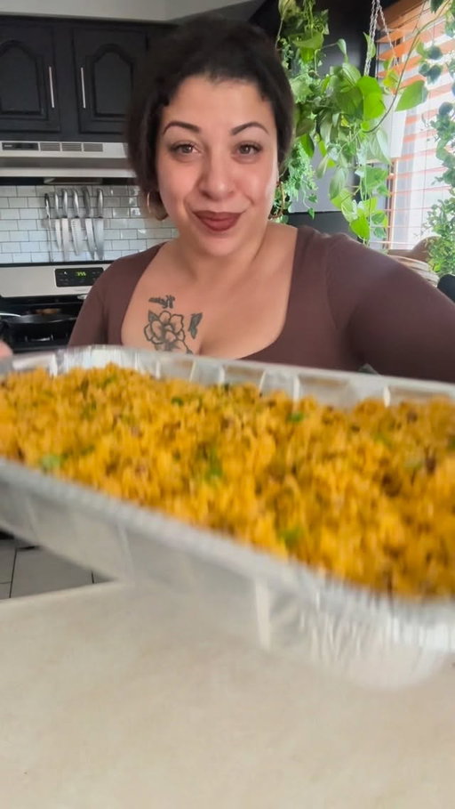 I've never served 12 cups of rice and the outcome was amazing! Everything I made was gone! Happy to see all different culture trying Puerto Rican food for the first time, I had Vietnamese and Lebanese elders came for seconds! Put so much joy in my heart! Can't wait to do more events like this 🤍