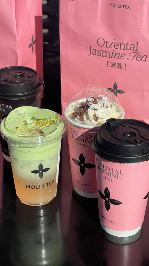 @mollytea_bayarea @mollyteanyofficial 

GRAND OPENING : 11/21 - 11/23
📍318 University Ave, Palo Alto, CA 94301

Buy 1 Get 1 Free - UNLIMITED!!! 😋
(Free drink from Floral Fresh Milk Tea Series)
• Limited edition magnets while supplies last - first 150 guests!!!

What I ordered:
Snowy Jasmine
Premium Jasmine Matcha 
Hot White Champaca Milk Tea 
Matcha White Champaca Salted Cheese (my favorite!!!)

They were all so good!!! Highly recommend!!! 💗

#mollytea #tealovers #jasminetea #milktea #milktealover #hottea #tea #bayarea #sogood #grandopening #jasminematcha #jasmine #matcha #matchalover