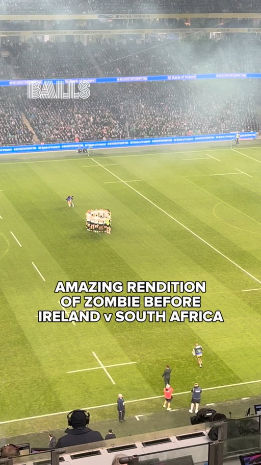 A spine-tingling rendition of Zombie before Ireland v South Africa ☘️

Ex-Munster and Ireland star Barry Murphy led the crowd in an amazing moment just minutes before kick-off

#rugby #ireland #southafrica