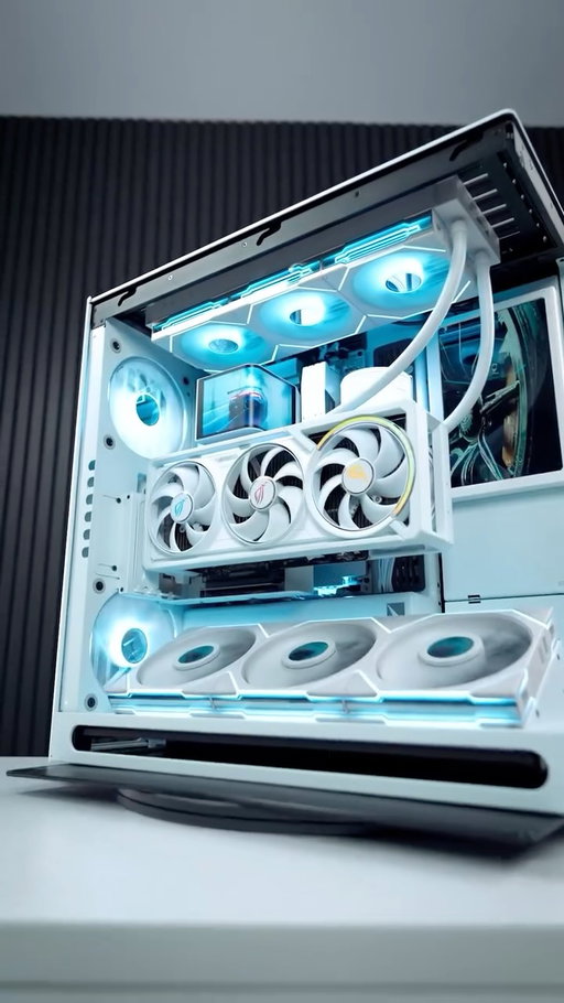 Another epic PC build for 1 of my crypto whale subscribers.
$8000 Gaming PC 

Specs
Ryzen 9 9950X3D
ROG Astral RTX 5090
Aorus Master X3D ICE
64GB 6000 MT
4x 4TB M2 SSD
HAVN HS420 VGPU
Lian Li 1200 Edge
Lian Li Strimer Plus V2
Lian Li LCD Fans
Custom 9 Inch Monitor Mod

#pc #setup #pcbuild #havn 

What you think?