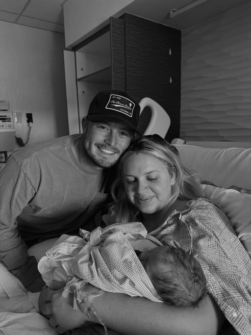 Momma Shlee is a rockstar❤️ what a miracle from Jesus.

Tucker William Dossey ~ 11/21/2025