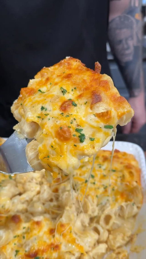 One of the true Stars of the show this Holiday Season! No Roux, No Eggs, no hassle!

Just comment “MAC” and I’ll send you the full recipe 

Shopping list

1 lb Pipette Rigate pasta (or elbow)
8 oz cream cheese
3 cups heavy cream
1 cup whole milk
Chicken bouillon (for noodles and sauce)
2 cups cheddar 
2 cups Colby jack 
2 cups mozzarella cheese 
1 cup Gouda or havarti 
AP seasoning and paprika 
Buttery garlic pepper seasoning (optional)

#mrmakeithappen #foodies #recipes #chef #foodporn #macandcheese
