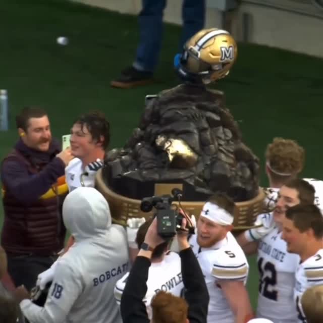 The Great Divide Trophy is staying with the ‘Cats 🏆