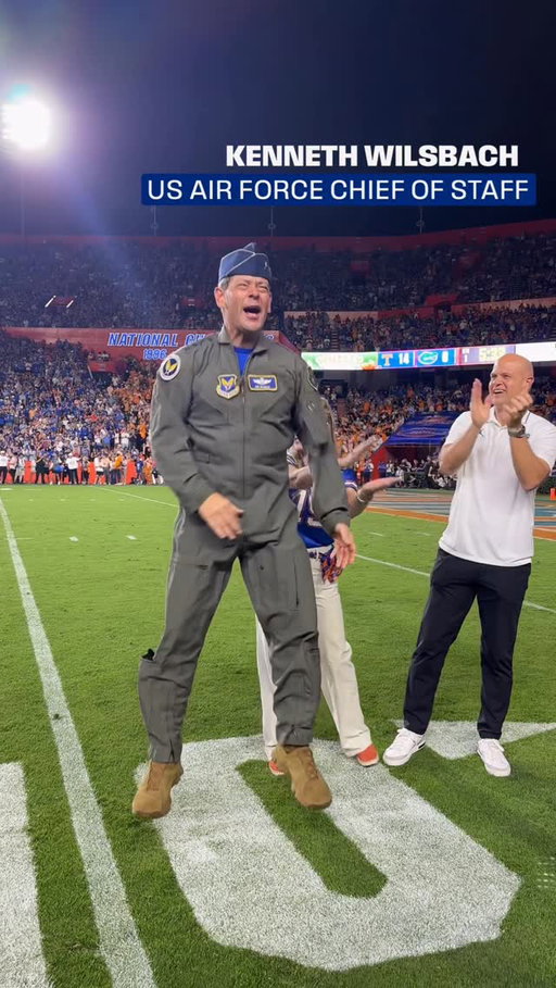 Honoring former Gators 🇺🇸