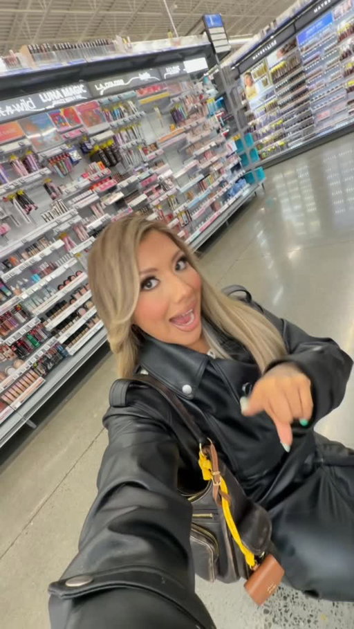 WALMART MAKEUP that eats harder than SEPHORA MAKEUP🔥😳🙊‼️💸 my credentials? .. this base!!🤗 

🎀all products linked in bio in my LTK🎀

•
•
•
•
•
•
#walmartfinds #lorealparis #foundation #makeuproutine #makeuphaul #makeupreview #beautybloggers #beautyhacks  #makeuplover #beautyjunkie #makeuptips #makeupvideo #makeupreels #beautyreels #makeupcommunity  #makeuptutorials #makeup #beauty #beautylovers #skincareroutine  #makeupblogger #viralmakeup #fullfacetutorial #makeuptutorials #affordablemakeup