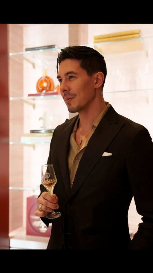Inspired by the dedication to excellence, generations of mastery and timeless elegance. @louisxiiicognac #LOUISXIIIPARTNER