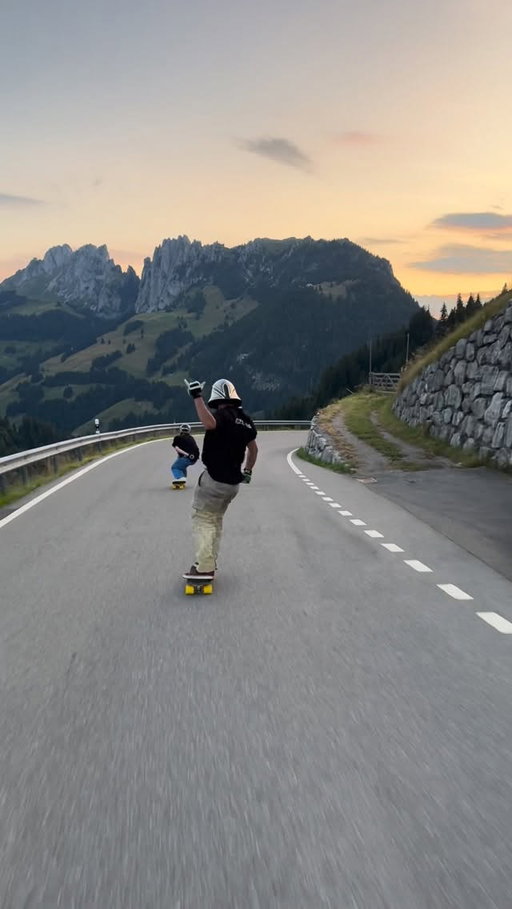 Life is simple. Enjoy it 

Enjoying the worlds beauty the only way we know how, on our skateboards with our friends.

61/100