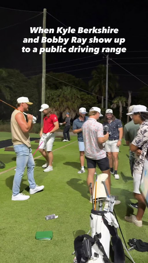 Putting on a free clinic! 

#golf #golfswing #golftips #fitness #athlete #sports