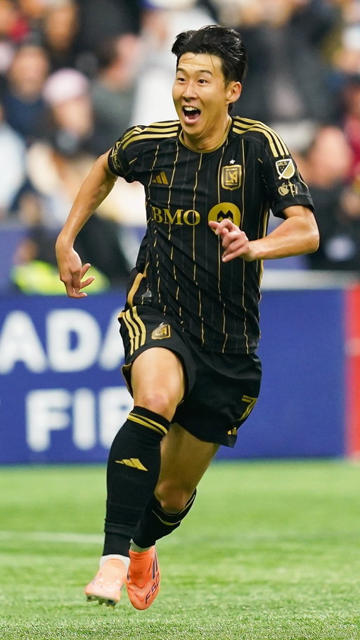 @hm_son7 delivers an insane free kick in the 95th minute of the Western Conference Semifinals! 😱

@lafc // @audiusa MLS Cup Playoffs