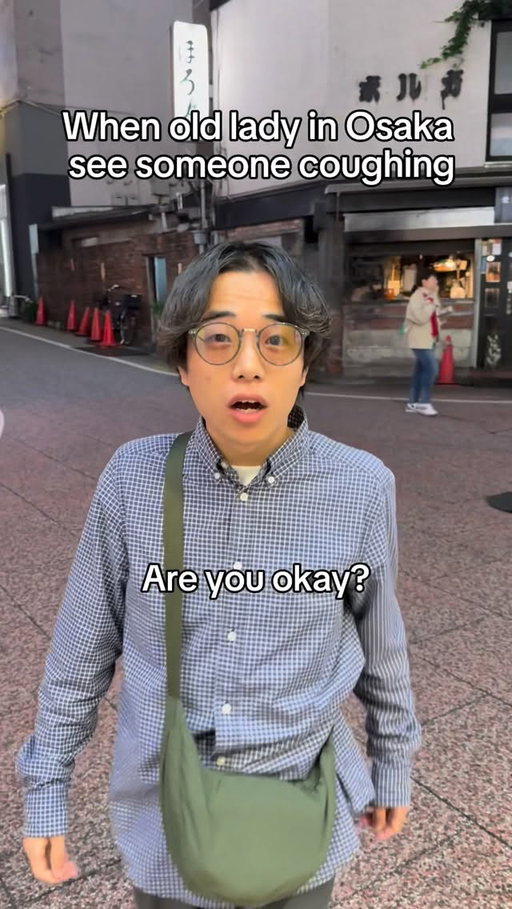 Do you think people in Osaka are just kind, or a bit nosy? 🤷🤷‍♀️

Collab with @mr.tokyo.adventures 🙌🙌