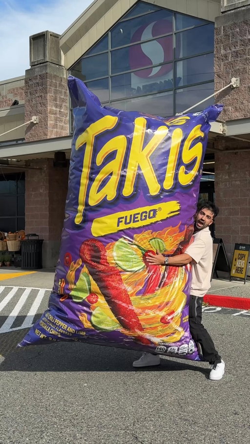 Making the world’s most expensive bag of Takis 🤯