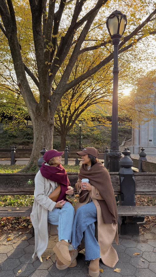 Not the two old men in the background fascinated by the squirrel behind the park bench ☠️☠️

Comment “SHOP” and I’ll DM you all the details to shop our exact looks! 
For size reference, we’re both wearing the short length in the low rise jeans to wear with flats. 
Take 20% OFF my @giginewyork bag designs with code: HAUTE20

https://liketk.it/5ADyM #newyork #centralpark #motherdaughter