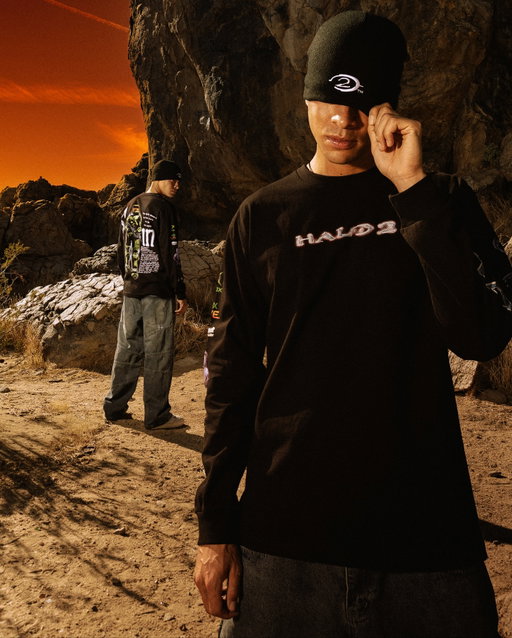 Mission countdown: 3…2…1… 🚀 Halo collection lands Nov 28. Be ready to flex your Spartan drip

Dropping 
USA Thursday 27th 2PM PST
AUS Friday 28th 9AM AEST

#halo #xbox