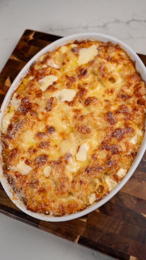 Creamy Baked Shellbows Mac & Cheese (Gratin-Style)

Thanksgiving always makes me want a real showstopper on the table, and this Creamy Baked Shellbows Mac & Cheese ended up being that dish for me. It’s creamy, golden, and honestly just one of those comforting sides everyone goes back for. If you want something cozy that feels a little extra without trying too hard, this is it.

This is a twist on classic mac and cheese, more of a potato-gratin vibe but made with pasta instead, and it’s absolutely a showstopper! 

#thanksgivingrecipes #macandcheese #holidayrecipes #easyrecipes #comfortfood 

Thanksgiving mac and cheese
Baked pasta recipe
Holiday side dish
Easy comfort food
Cheese pasta recipe
