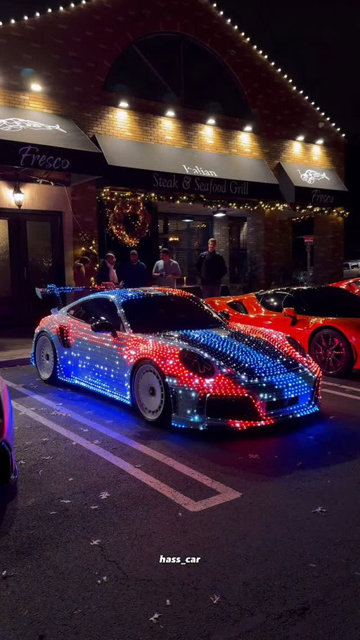 It’s already Christmas time🎄

.

#viral #porsche #christmastime #christmas #natal #porsche911 #leds #reelsviral #carsofinsta #supercars #amazingcars247