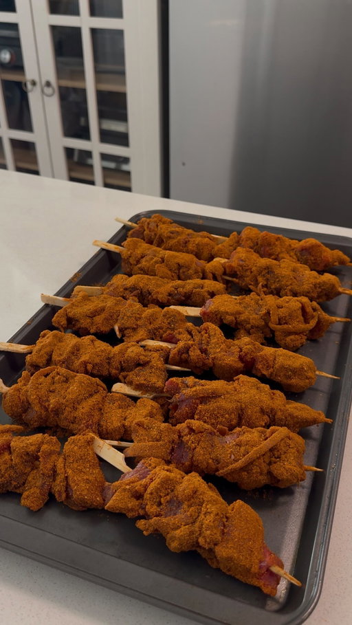 I haven’t made Suya in forever, and today it hit me how much I miss living in the North.
Back home, Suya was everywhere, the aroma, the late-night stops, the street vibes.. it was part of everyday life.
So I thought, let me bring a little piece of home into our kitchen today. And honestly, it tasted so good.

#cookwithme
#S#SuyaN#NigerianFoodNorthernNigeria
#foodies