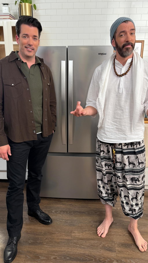 #WhirlpoolPartner Holiday hosting mode: chill. This @whirlpoolusa french door refrigerator has dual ice makers, adjustable shelves, and enough space for our entire family feast —so we can prep while also keeping the zen vibes going. 🧘 #ad @jonathanscott