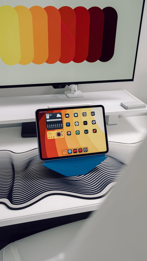 This Makes the iPad WAY More Useful 👀

The MOFT Dynamic Folio turns the M5 iPad Pro into a floating creative setup @moft.us

- Lightest floating creativity station for iPad Pro
- Origami-inspired design — ultra-thin, 25+ angles
- Floating Creation Mode for sketching, notes & thumbnails
- Floating Theater Mode for second-screen workflows
- Works seamlessly with iPadOS 26 Stage Manager (multi-window)
- Portrait Reading, Dual-Screen & Leg-Mount Modes for flexible setups
- Magnetic Pencil Holder snaps on + doubles as a ruler
- Fully compatible with the latest M5 iPad Pro

Early Black Friday Deals:

- Get 10% off + a free Pencil Holder with code RENZ10 when you buy the Dynamic Folio
- OR get $10 off when you bundle the Dynamic Folio with the Connected Case (cannot combine with RENZ10)

Link in bio @moft.us 

#createanywhere #ipadsetup #m5ipadpro #ipadpro #desksetup