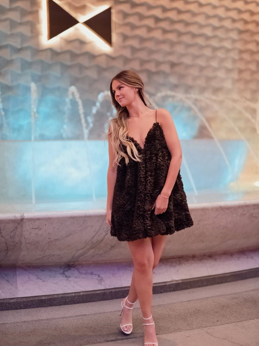 staycation in style at @fontainebleaulasvegas celebrating my 23rd & @f1 🥰🤩🤍🩵