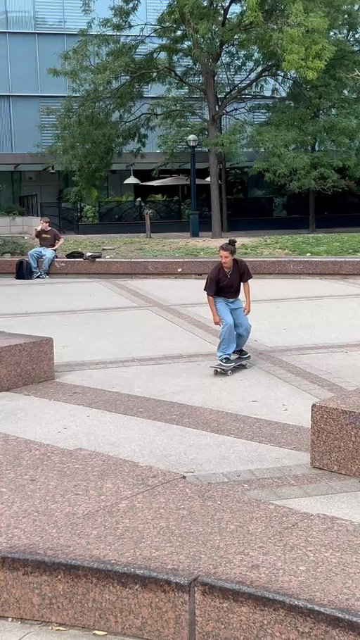 Street style.. shredding

@mariahduran_

#TechDeck #StartSmallGoBig