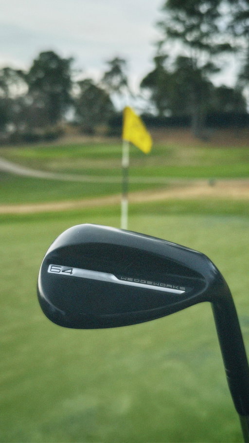 holed out every shot I’ve hit with this 🔥 @vokeywedges @titleist #Titleist #vokey #flop #jakedezgolf