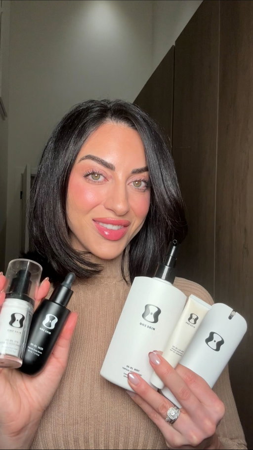 I did the Girl Math so you don’t have to! And this is the most cost-efficient way to shop @oneskin.co Black Friday sale.

If you’ve been thinking of trying it, this is the best value you’ll get all year to stock up!

Save this so you can reference the breakdown before you check out.

🛍️ BFCM Savings

20% off $150

25% off $200

30% off $300

(Also stacks with bundles AND subscriptions!!!)

Running November 24-December 1!
.
.
#oneskinpartner #skinhealth #girlmath
