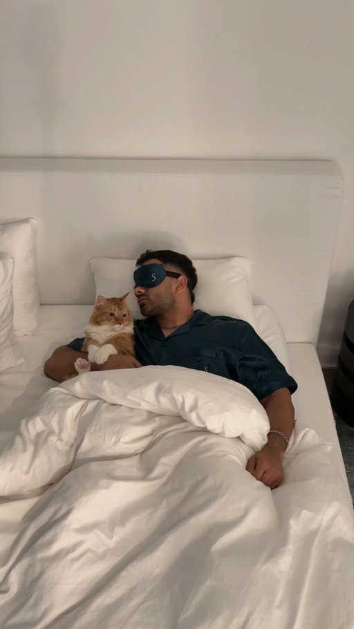 You’ve seen my night routines, now here’s my son Mocha’s, featuring Sheba Selections Filet 👑

You can create your own Sheba Sleep Story to help you get back to sleep after the 4am wake up at @shebabrandus 

#Ad #ShebaSleepStories #ShebaSelectionsFilet #NITL #cat #cats #kitty #kitten #catsofinstagram #kittensofinstagram #catdad