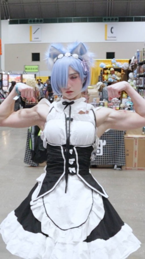 Rem about to show Deadpool who's really daddy 💪

Rem is @ash_doesrandom 

#deadpool #remcosplay #cosplay