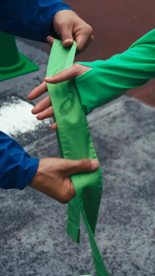 More energy to move body and mind. The new EKIDEN Pack energizes every move, with shoes and apparel built to keep you moving 💚.