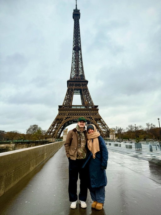 I think I’m the only dude wearing camo in Paris #cityoflove