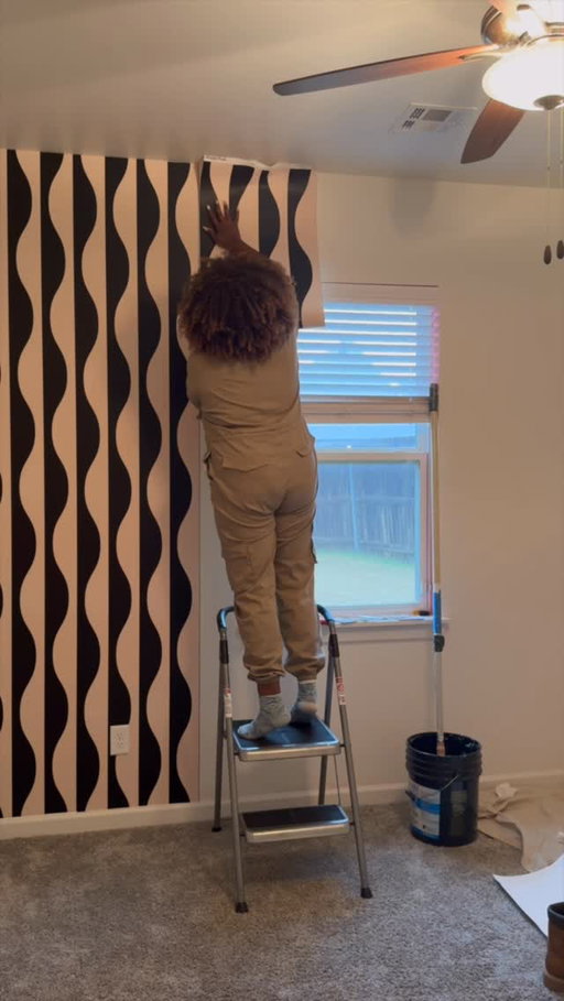 This room makeover has been so fun! But the real showstopper is this fun wallpaper from @happywall_com ! Stay tuned to see what else i have up my sleeve for this bedroom! #happywall #interiordesign #roommakeover #wallpaper