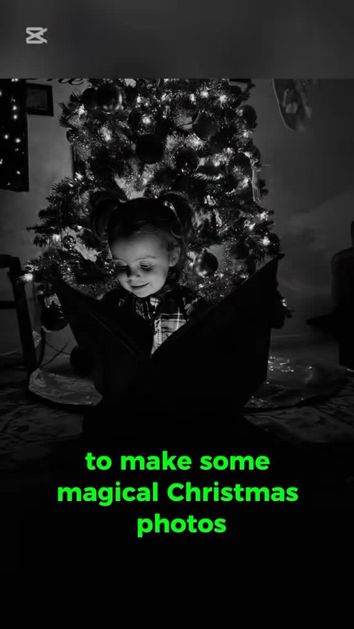 Reposting from last year 💕🎄

Super easy magically Christmas photo you can do at home with any old book you have laying around 

#diychirstmasphoto #christmasphotos #howto
