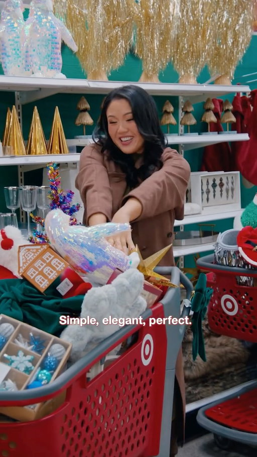 Holiday party crisis? Solved with a little Target magic ✨

Starring @jackiefern and @danamoonme 🌟 #TheSixTripsofTarget