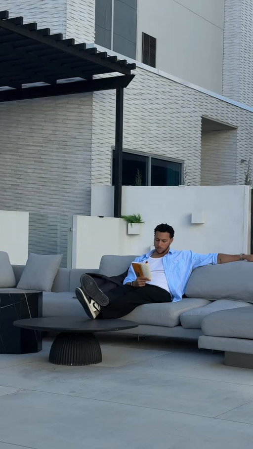 #ad Mindful mornings don’t stop when I travel. ☕️ @evenhotels by IHG makes it easy to stay present, no matter where the day takes me.  #ExperienceIHG