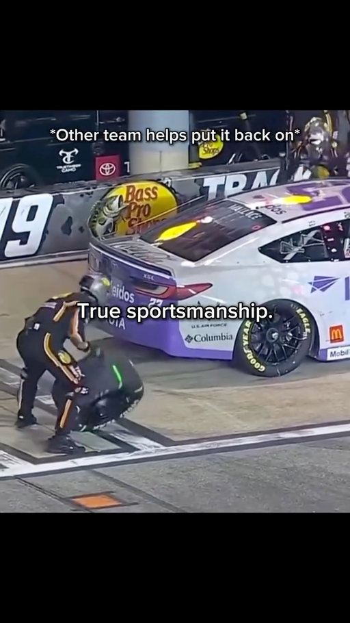 Bubba Wallace was running up front at the Cook Out 400 at Richmond, leading 123 laps and taking Stage 2, when a lug nut issue caused his left-front wheel to come off during a green-flag pit stop. The tire came off in the middle of pit lane, costing him multiple positions as he sat stopped. Joe Gibbs Racing’s No. 19 pit crew noticed what happened and stepped in to help 23XI Racing’s No. 23 team get the wheel back on so Wallace could continue. He eventually finished 31st, but the moment showed a rare level of respect between teams in the middle of a race.

Follow @brain.nourishmentt for daily motivation and positivity - 🌌

Source: NASCAR
