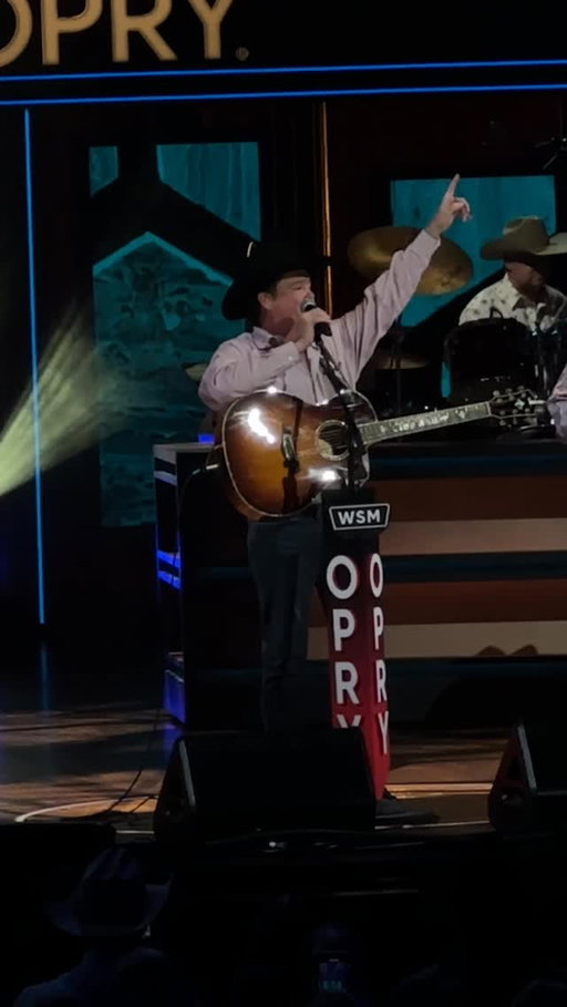 Ain’t that right ladies! Big thank you to the @opry and everyone of y’all who came out last week! I never take this for granted! 
#countrymusic #90scountry #opry #nashvillecountrymusic
