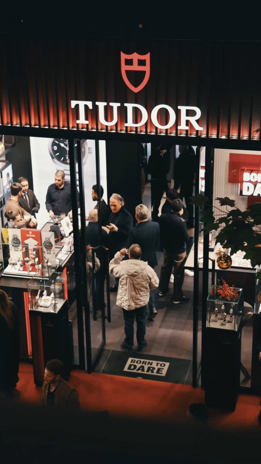Celebrating the grand opening of the new TUDOR boutique at Royalmount Montreal. Introducing a dedicated space that embodies the brand’s daring spirit. This marks an exciting chapter as clients are welcomed into an environment grounded in TUDOR’s bold identity and exceptional timepieces.

Célébration de l'inauguration de la nouvelle boutique TUDOR à Royalmount Montréal. Découvrez un espace dédié qui incarne l'esprit audacieux de la marque. Il s'agit d'un nouveau chapitre passionnant, où les clients sont accueillis dans un environnement ancré dans l'identité audacieuse de TUDOR et ses montres exceptionnelles.

#TUDOR #BornToDare #OfficialTudorRetailer  #RaffiJewellers  #Royalmount #Montreal #GrandOpening