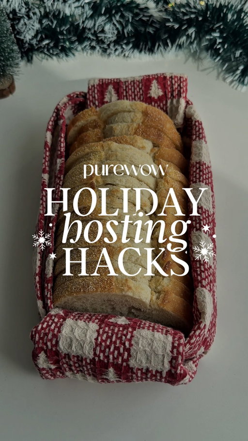 Holiday bread, but make it chic. ✨ A folded towel + your favorite loaf = the easiest hostess flex of the season. 

#HolidayHostingHacks #Holidays #Tablescape #Food #Home