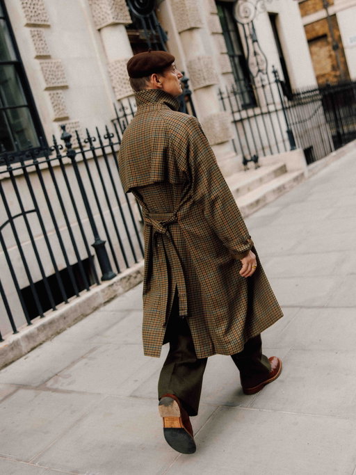 @markanthonystylist for @mackintoshofficial_uk 

Creative @takeharu_sato 
HMU @sambasham
