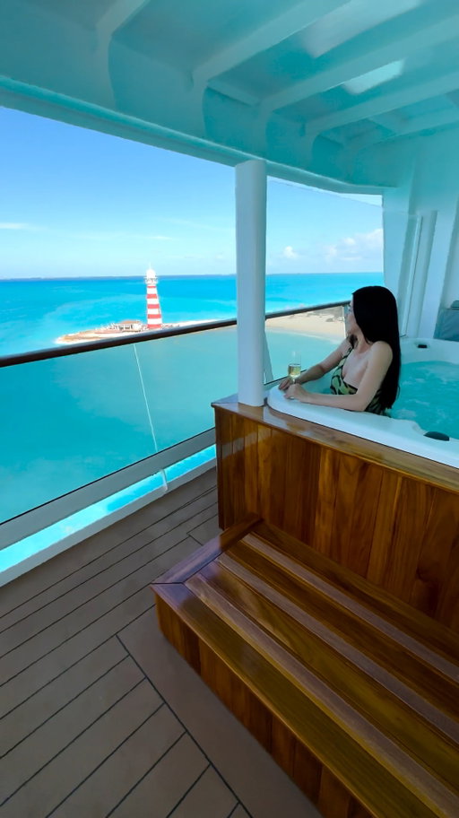 The view we look forward to from the moment of embarkation 😍

📍Grand Aurea Suite, MSC World America, Ocean Cay

This is the Grand Aurea Suite, with its private balcony offering the most stunning view of our private island, Ocean Cay ✨

#MSCCruises #OceanCay