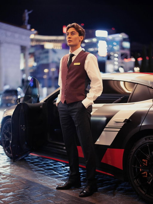 Part time F1 driver, full time valet driver for Brad Pitt 😂 So cool to be a part of this campaign with @mercedesamg in the Mercedes-AMG GT 4-Door Coupe Prototype 🔥🔥