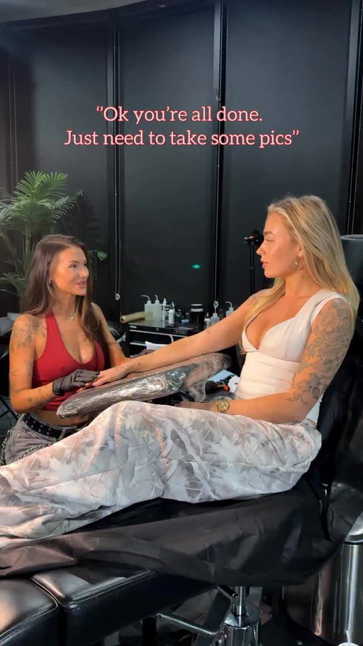 My favourite part of the day 🤭🥰 tehe .. @abigaillouisetattoo