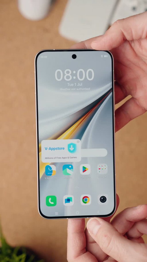 iQOO 15 is using the latest Snapdragon Elie Gen 5 paired with a massive battery! 

#iqoo #iqoo15 #android #smartphone #phone