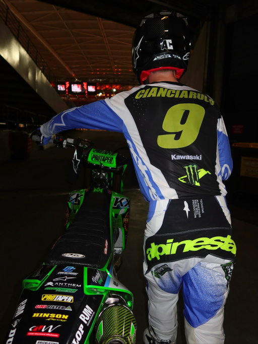 Concluded our trip to Aus with a hell of a weekend in Melbourne! Thank you to @adambailey41, everyone behind the scenes @ausxsupercross, and all the fans for an experience we’ll never forget. Until next time 🇦🇺