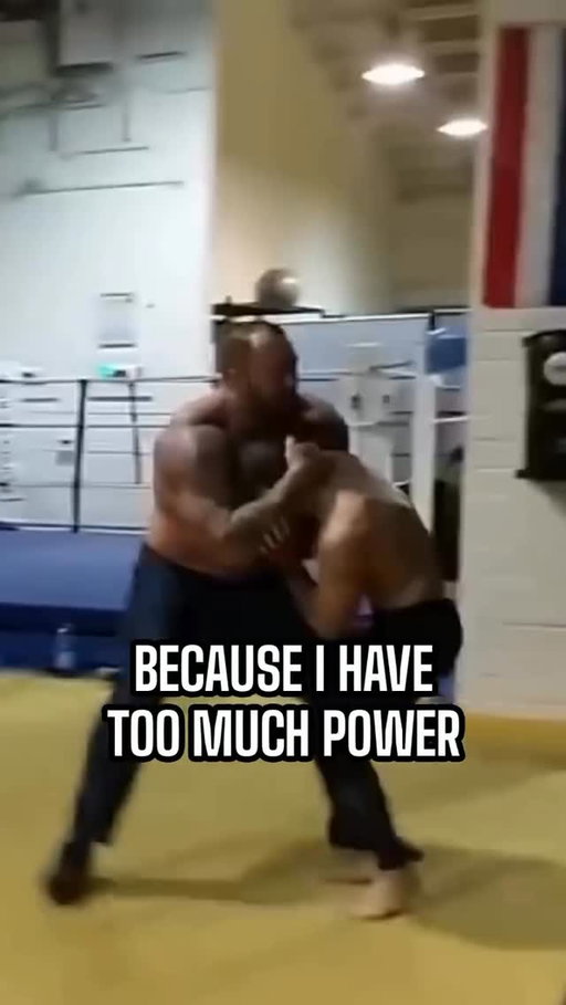 When Conor McGregor met ‘The Mountain’ - Hafthor Julius Bjornsson, the Icelandic strongman and actor who played Gregor Clegane as ‘The Mountain’ in Game of Thrones.

Do you agree with him, or would Conor’s training have prevailed?